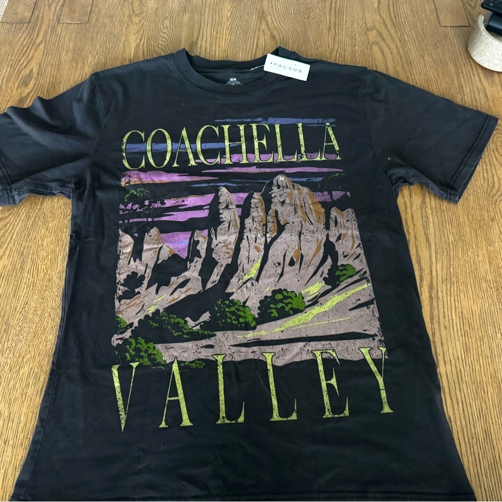 PacSun Coachella Valley Graphic T-Shirt Black Desert Scene Size M